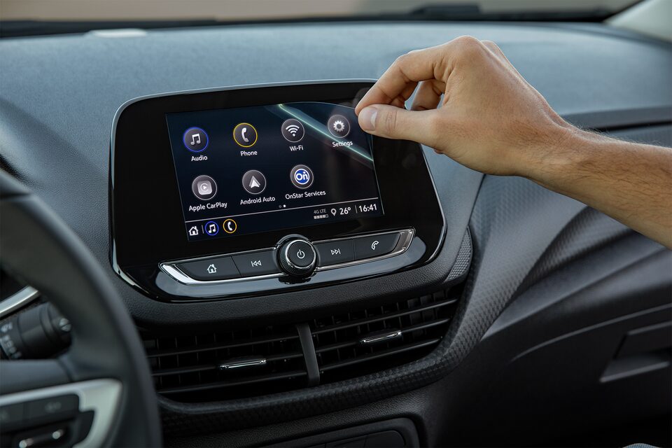 Chevrolet Onix Plus Accesorios Confort - 