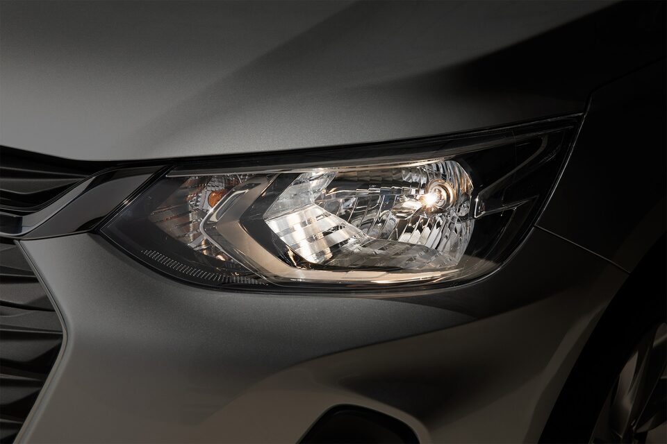 Chevrolet Onix Accesorios de Confort - Faros Blancos de tu Auto Moderno