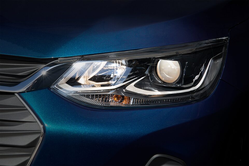 Chevrolet Onix Accesorios de Confort - Faros Blancos de tu Auto Moderno