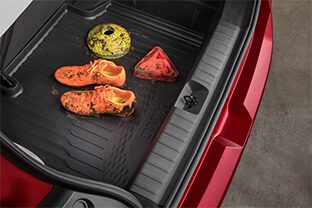 Chevrolet Onix Accesorios de Confort - Bandeja Termoformada de tu Auto Moderno