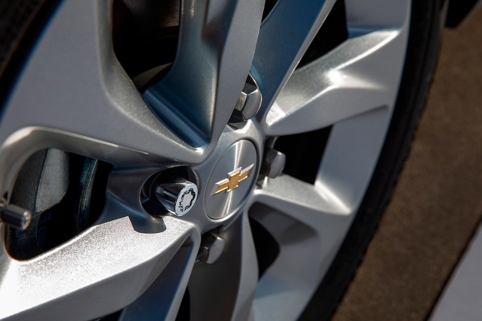 Chevrolet Tracker - Tuercas antirrobo de llantas de tu SUV