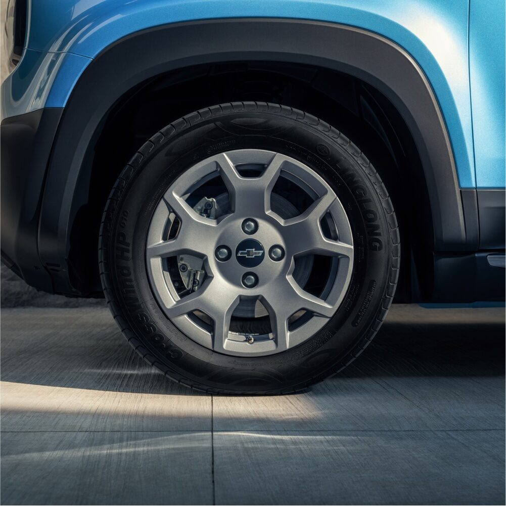 Ruedas de alta seguridad y estilo en el Chevrolet Spark EUV, prepárate para nuevos caminos