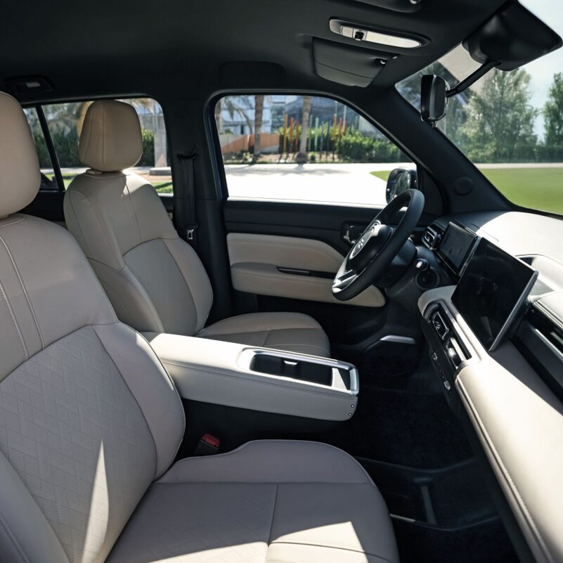 Interior de asientos premium en el Chevrolet Spark EUV, confort y elegancia en cada detalle