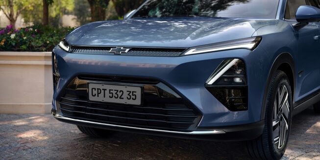 Primer plano del frente de la Chevrolet Captiva PHEV.