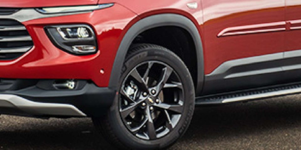 Chevrolet Montana Accesorios Tecnología Sensor de estacionamiento delantero