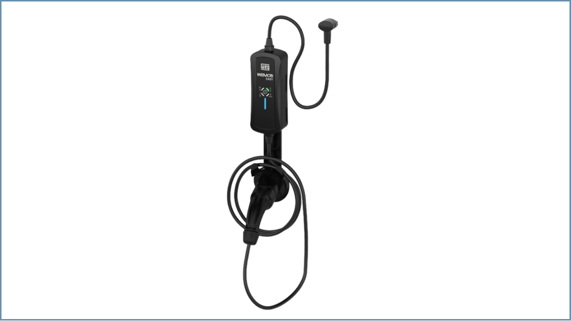 Cabo de carregamento veicular Chevrolet preto sobre fundo azul, usado para recarga de veículos elétricos.