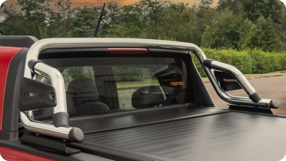 Santo Antônio tubular cromado da linha de acessórios originais Chevrolet para a picape Montana.