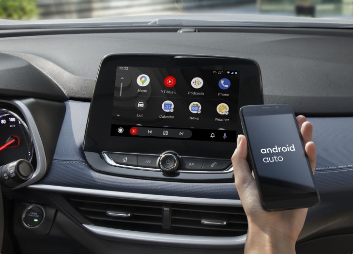 Tela da central multimídia MyLink conecta a um smartphone com o sistema operacional Android e integrada ao Android Auto.