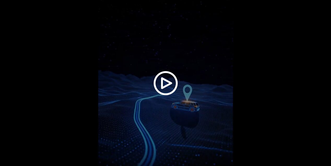 Ilustração futurista de um carro digitalizado em 3D, sobre uma estrada iluminada em azul no escuro, com um marcador de localização acima do veículo.