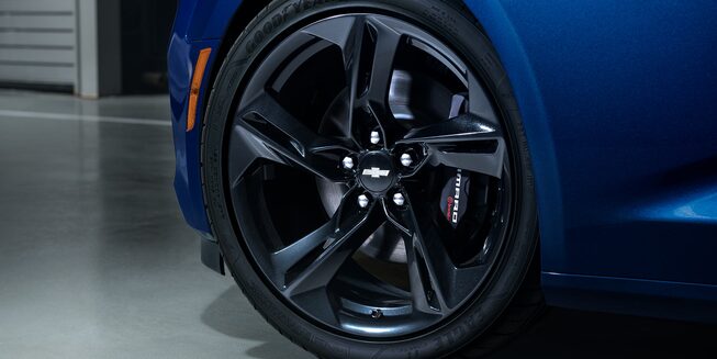 Chevrolet - Camaro - exterior - llantas