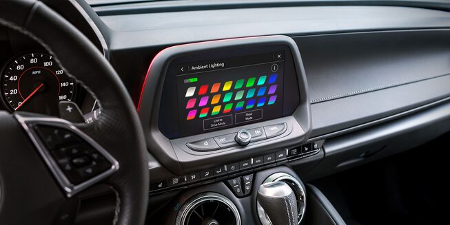 Chevrolet - Camaro - interior - pantall