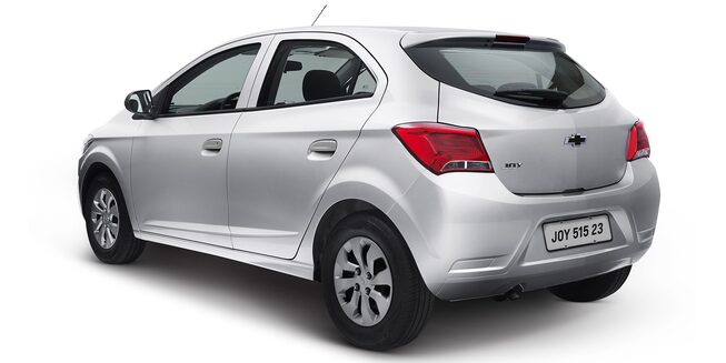 Vista trasera del Chevrolet Joy Hatch Back