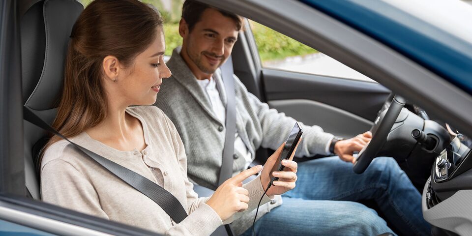 Chevrolet Onix Sedán Turbo - Tu Carro Deportivo cuenta con WiFi integrado