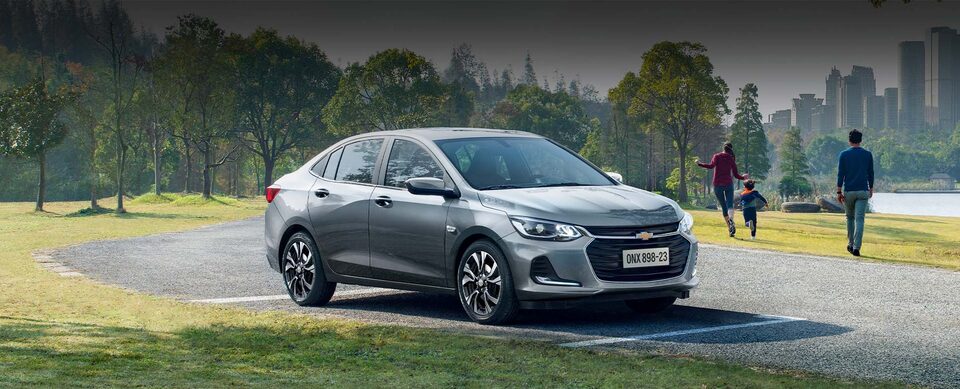 Paseo en familia con el Chevrolet Onix Turbo Sedán