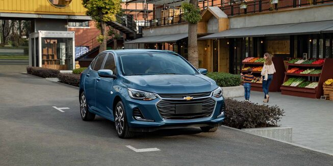 Chevrolet Onix Sedán Turbo - Lateral de tu Carro Deportivo