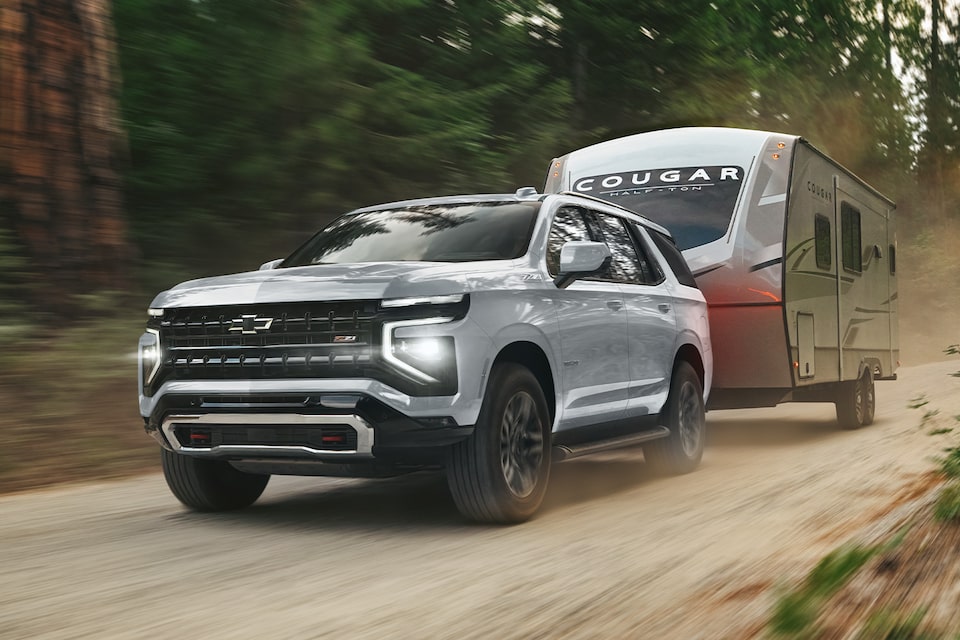 Chevrolet Tahoe 2025 - Remolque Casa Rodante en el Campo