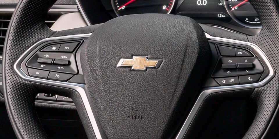 Chevrolet Captiva Turbo control crucero y audio al volante