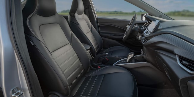 Chevrolet Onix RS - Asientos de tu Carro Deportivo