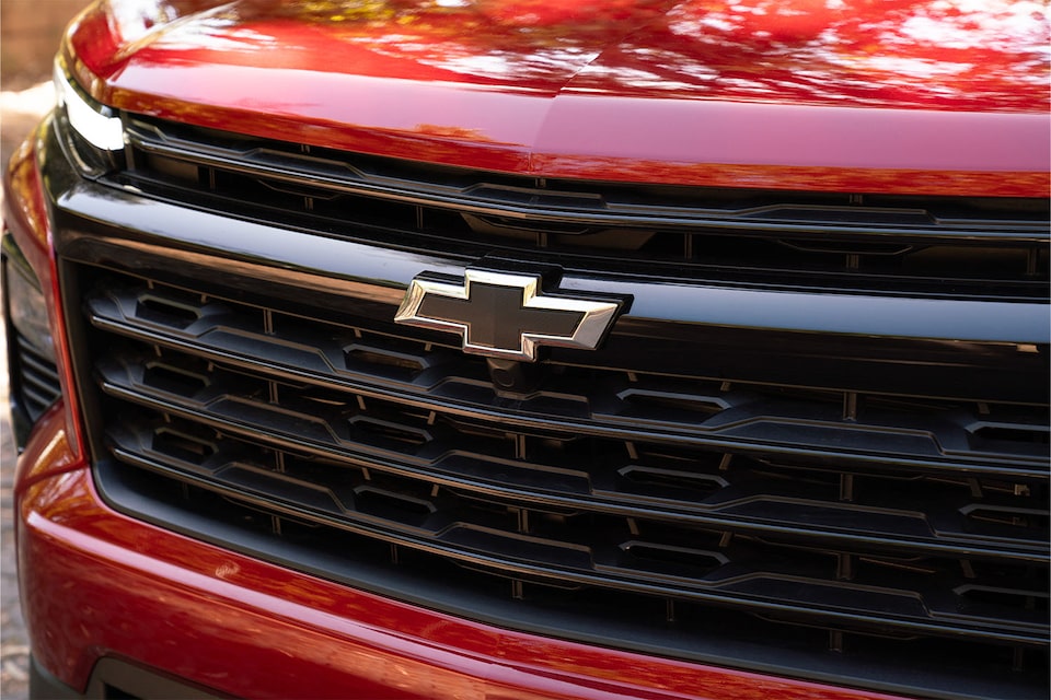 Chevrolet Traverse - Detalle de parrilla y logo