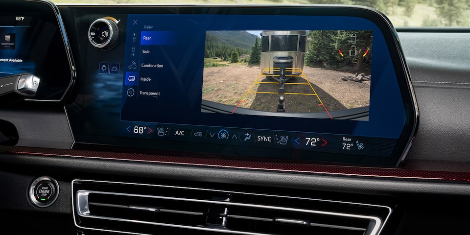 Vista en detalle del climatizador digital de tres zonas incorporado en la pantalla digital.