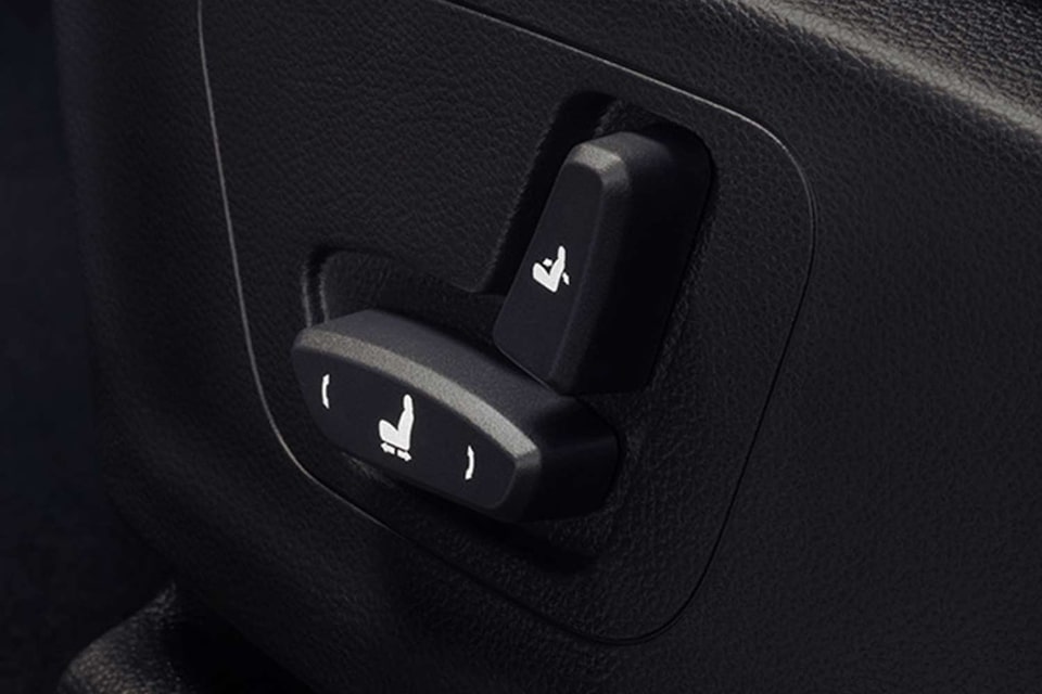 Vista detalle control de asientos de la camioneta Chevrolet Captiva XL
