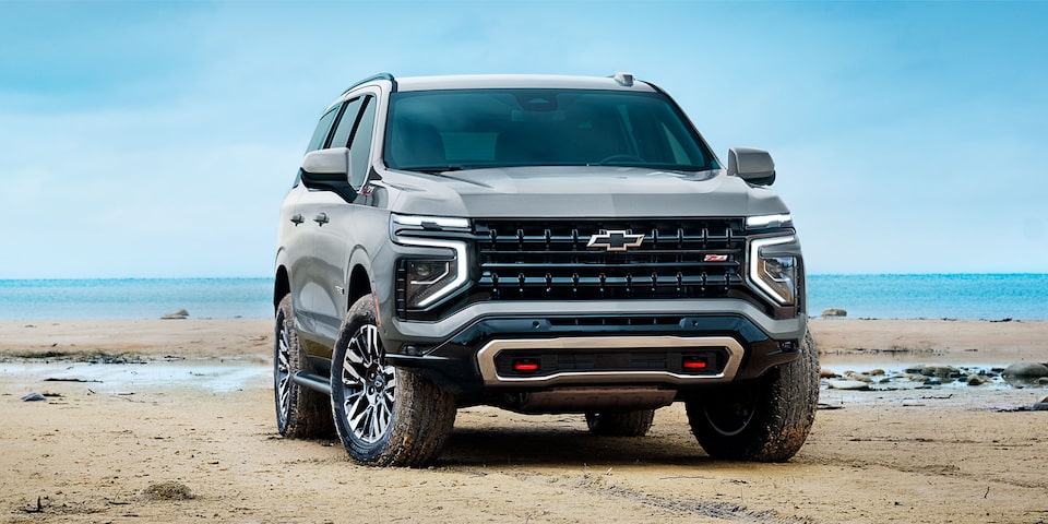 Mundo SUV de Chevrolet - SUV Tahoe en color gris