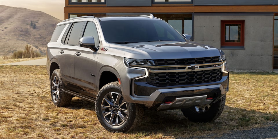 Mundo SUV de Chevrolet - SUV Tahoe en color gris
