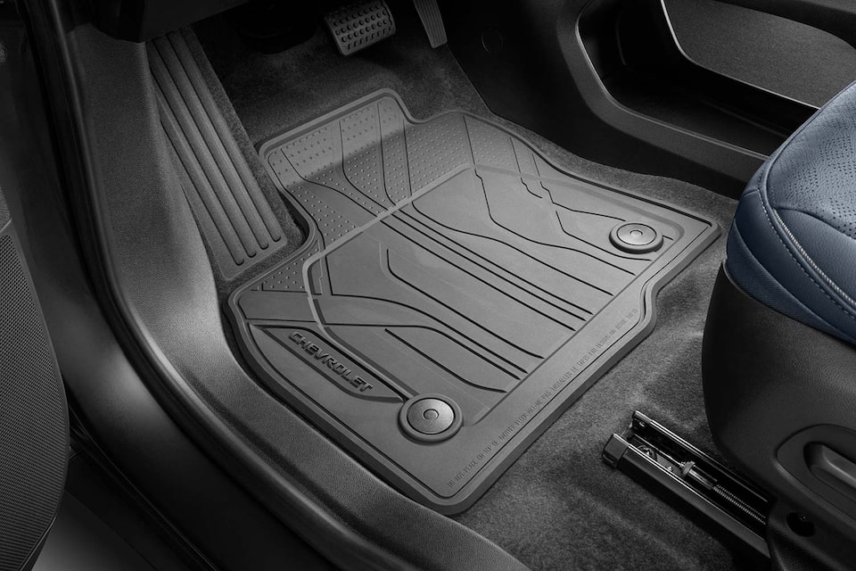 Protege tu Chevrolet Bolt EUV del barro con los tapetes all weather