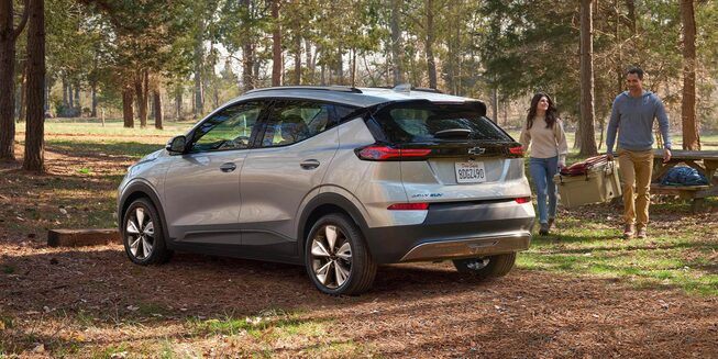Disfruta de paseos en familia por el bosque con Chevrolet Bolt EV