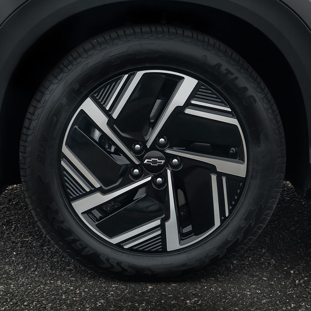 Vista cercana de los aros de aleación de 18 pulgadas de la Chevrolet Captiva EV.