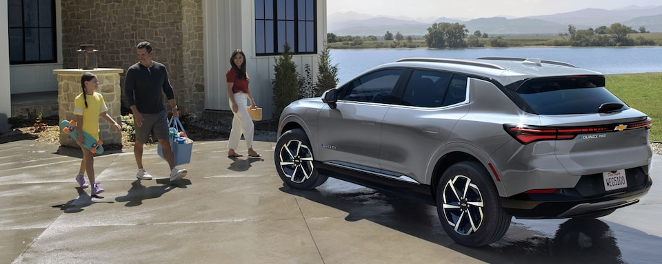 Chevrolet Equinox EV posee gran autonomía para viajar más lejos