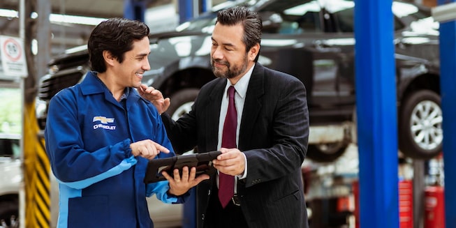 mantenimiento Prepagado Cliente y Técnico hablando