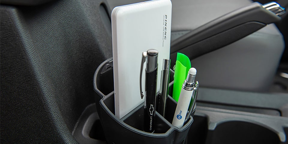 Pickup Chevrolet Colorado - Accesorio organizador de portavasos
