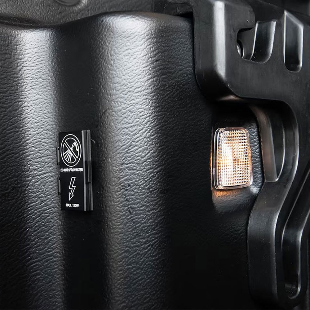 Vista en detalle de las luces incluidas en la caja Multi-Flex de la Chevrolet Montana.