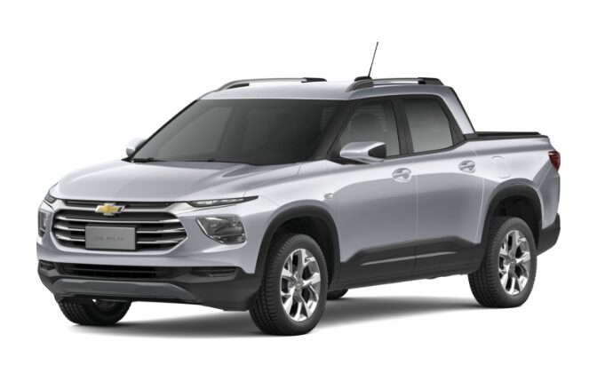 Conoce la nueva pick up Chevrolet Montana color plata tiburon