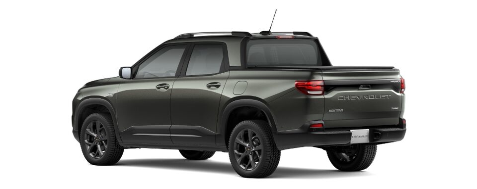Pick up Chevrolet Montana Premier color verde safari vista posterior