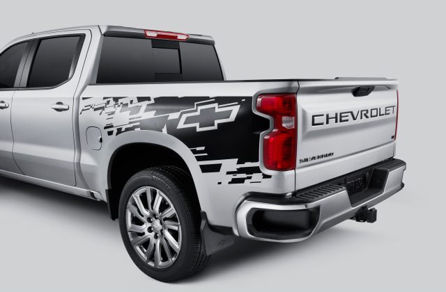 El sticker lateral off road le brinda a tu Chevrolet Silverado un aspecto más imponente