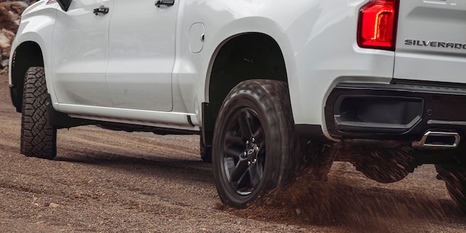 Pick up Chevrolet Silverado Trail Boss Z71 todo terreno
