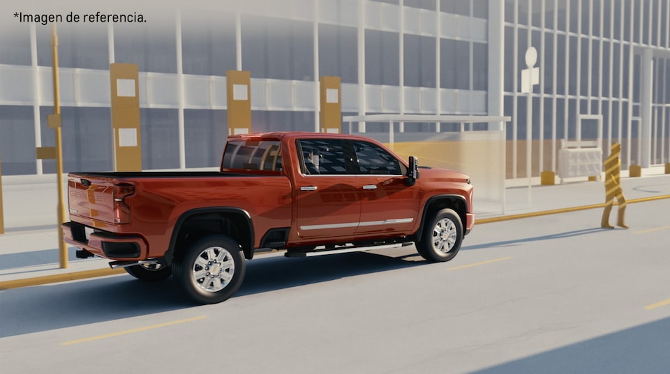 Sistema frenos por peatón al frente de la nueva camioneta Chevrolet Silverado