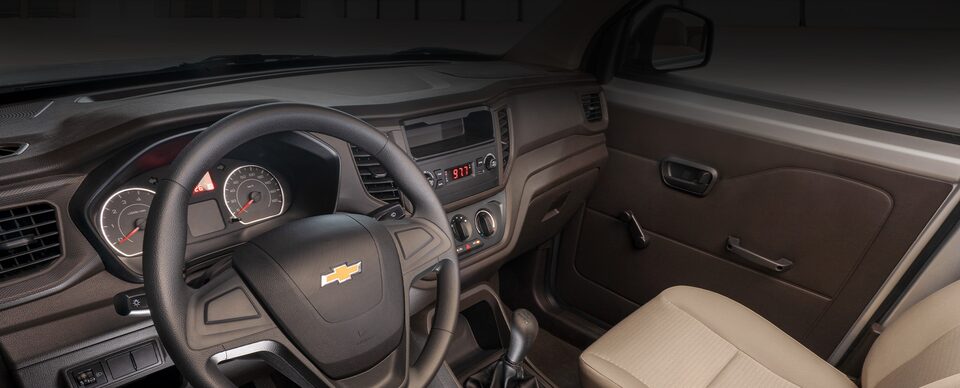 Disfruta la comodidad de trabajar con la van Chevrolet N400 Pasajeros
