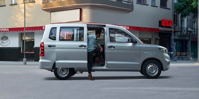 La nueva Chevrolet N400 Pasajeros esta pensada para transportar personas