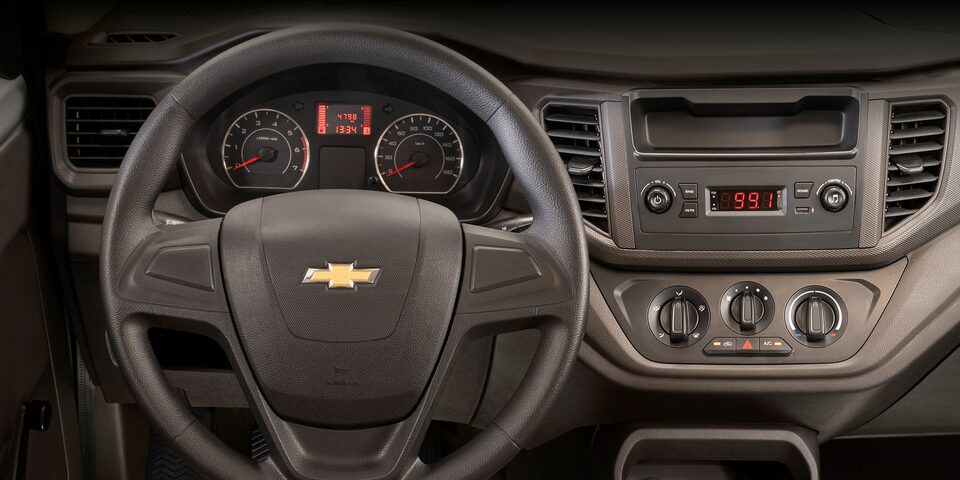 La van Chevrolet N400 Cargo es tecnología aplicada al trabajo diario