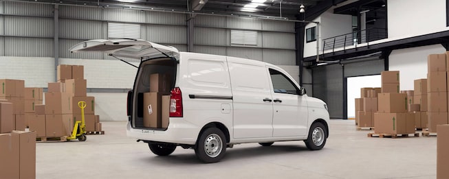 La van Chevrolet N400 tiene triple apertura de puertas