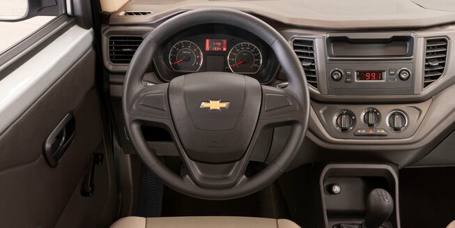 Conoce el confortable tablero de la Chevrolet N400 Cargo