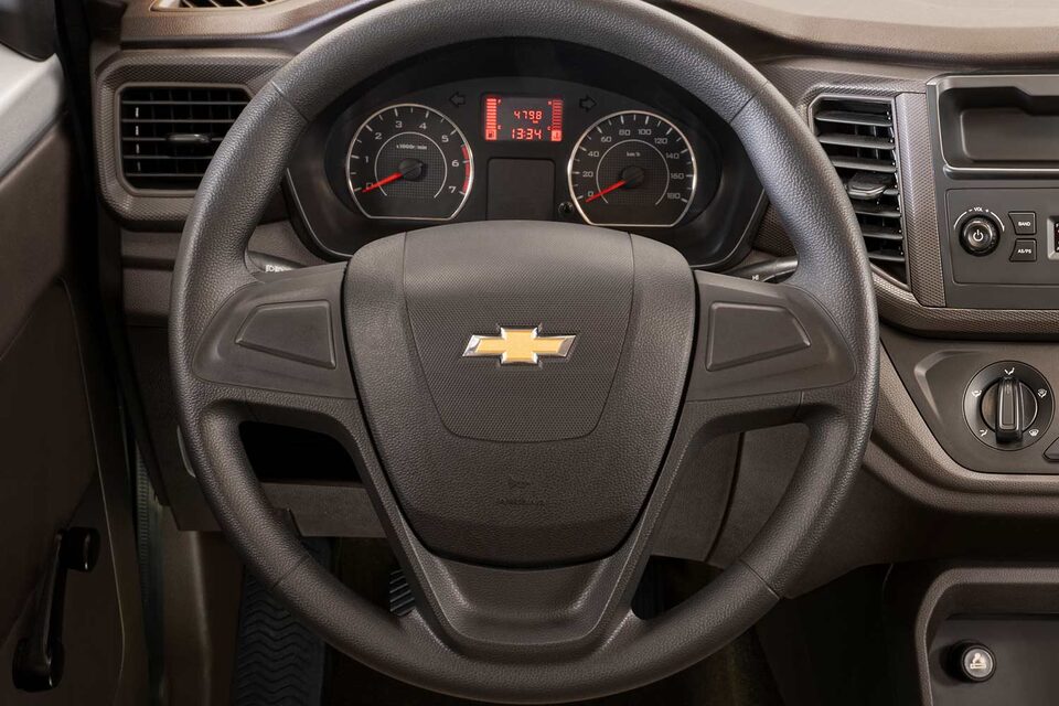 El conductor siempre está protegido y seguro en la Chevrolet N400 Cargo