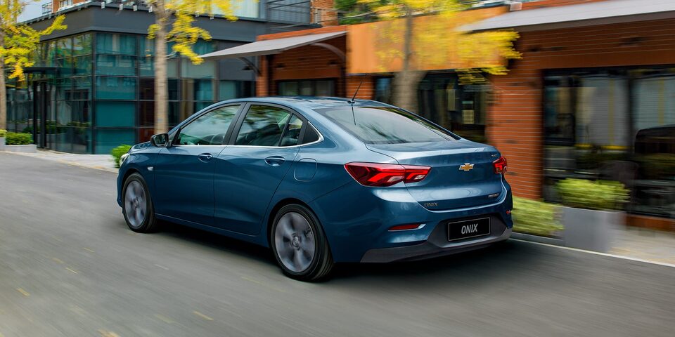 Chevrolet Ecuador Onix Turbo  Sedán - Desempeño de tu auto familiar