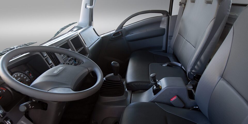 Vista conductor camion Chevrolet FVR 1730 largo